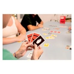 Jeu Kill Kim - Hiboutatillus -Les Amis Ludiques Soldes hiboutatillus jeu kill kim 3770010367352 5